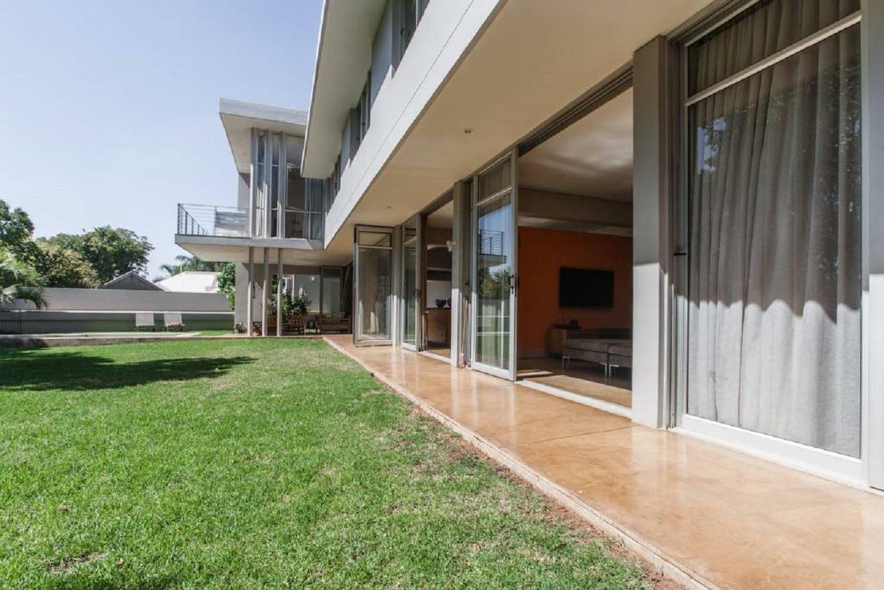 Houghton Place Johannesburg Exterior photo